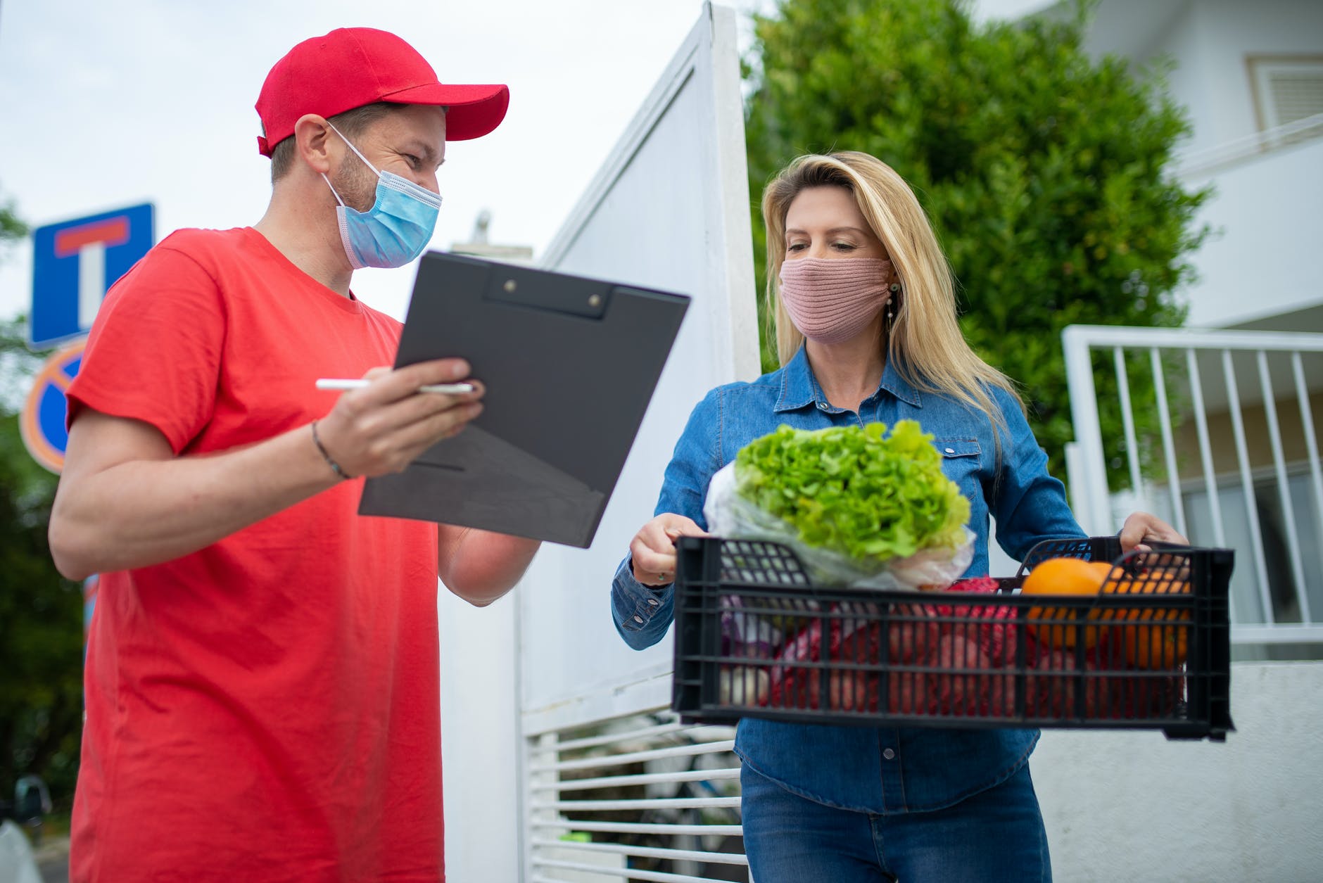 On-Demand Grocery Delivery Startup Rohlik raises $231M in Series D